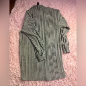 Elegant Gray Ribbed Knit Dress